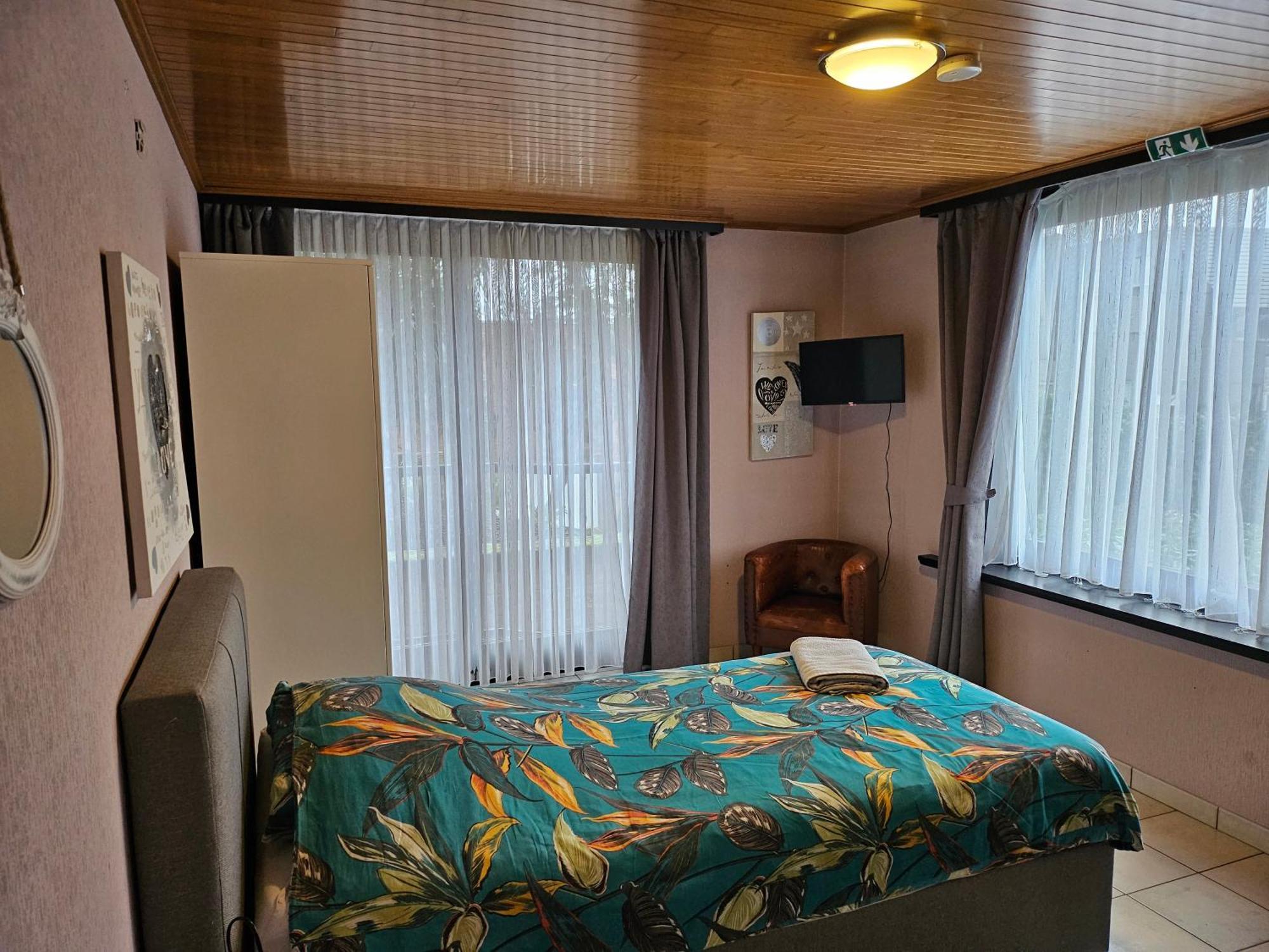 Homestay Gent-Merelbeke Self Check-In Service Melle Chambre photo